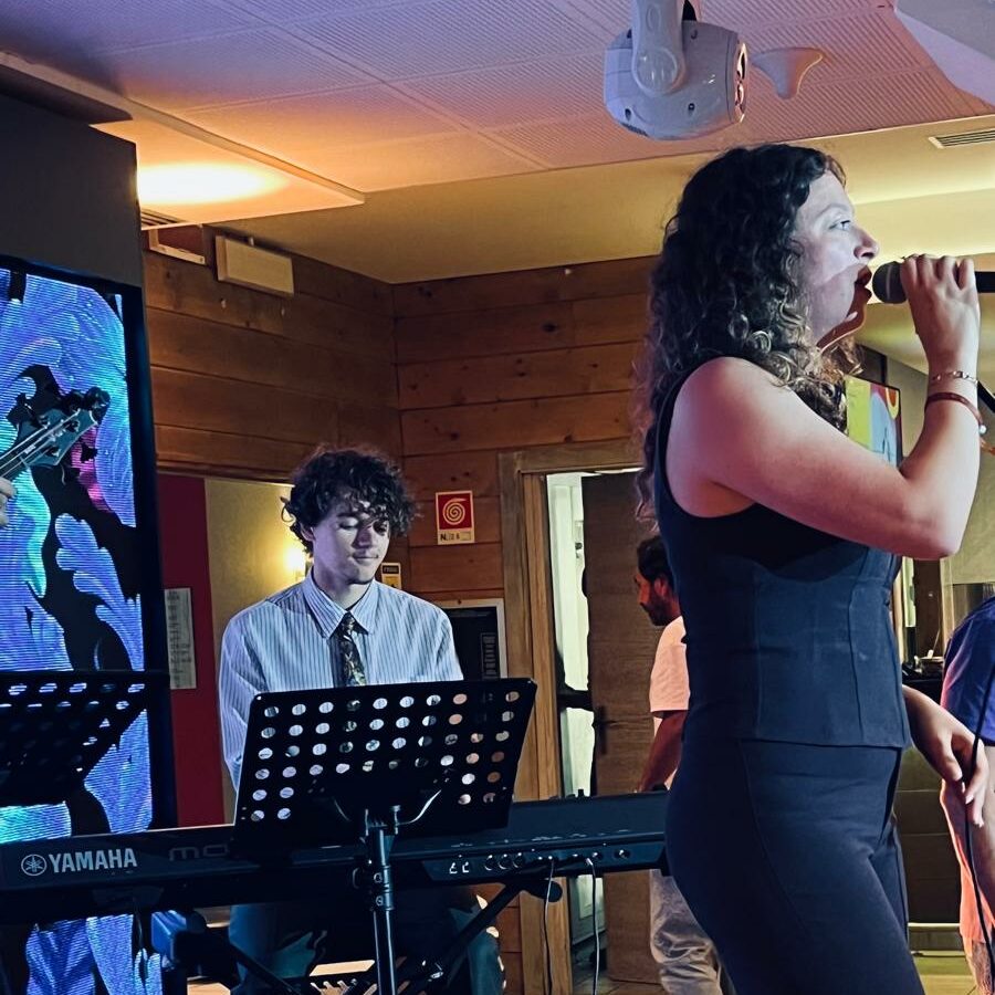 Pink Frogs : La famille s’agrandit et s&rsquo;enrichit de jeunes talents